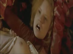 Jennifer Jason Leigh – Flesh & Blood